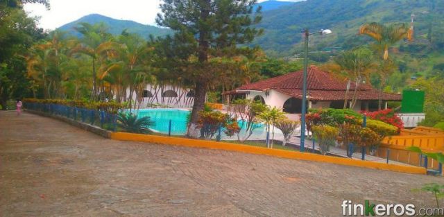 Finca Barbosa - Finca en Barbosa, Antioquia